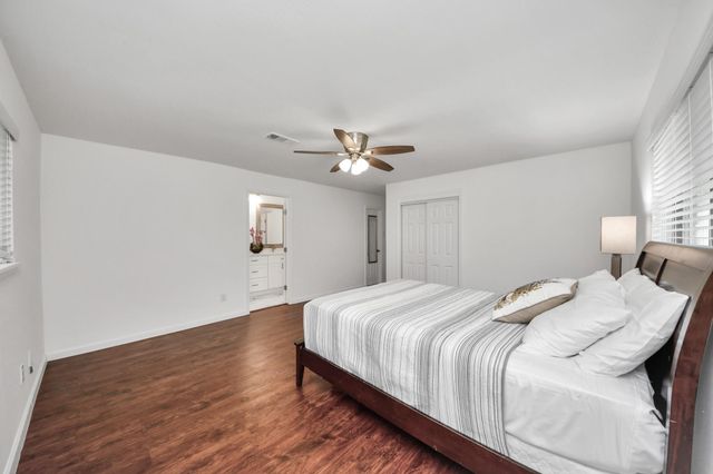 5823 Mcknight Street, Houston, TX 77035