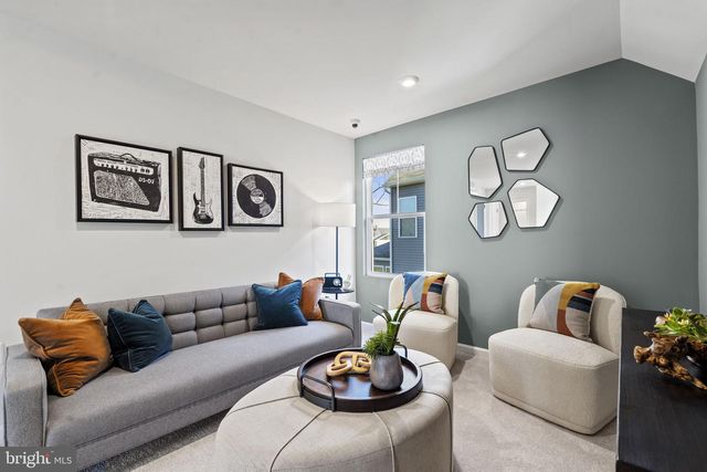 129 TAFT AVE, Ranson, WV 25438