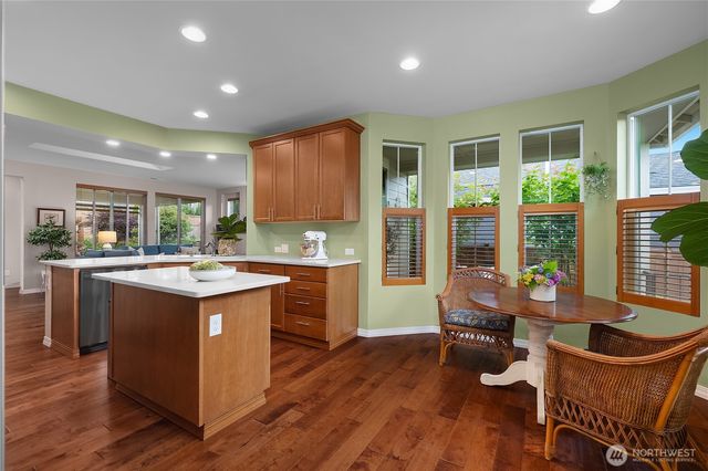 8618 Anderson Court NE, Lacey, WA 98516