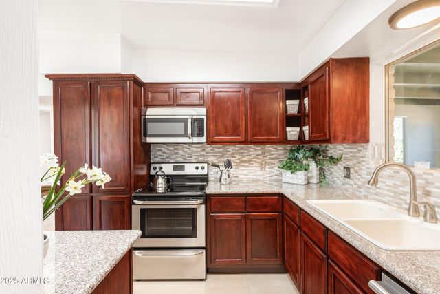 1206 SUFFOLK Road, Sierra Vista, AZ 85635