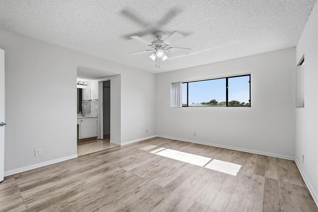 5130 Las Verdes Circle 307, Delray Beach, FL 33484