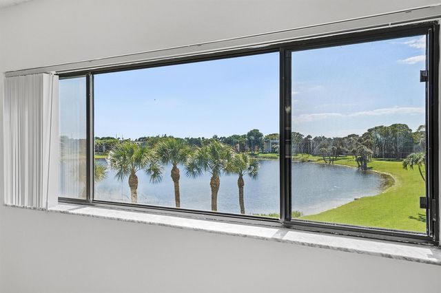 5130 Las Verdes Circle 307, Delray Beach, FL 33484