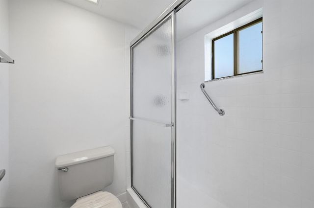 5130 Las Verdes Circle 307, Delray Beach, FL 33484