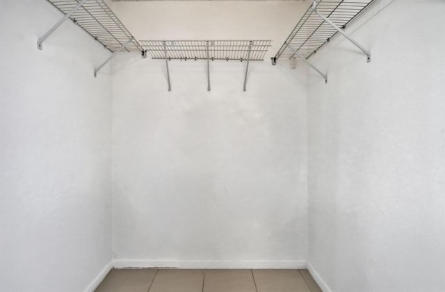 5130 Las Verdes Circle 307, Delray Beach, FL 33484