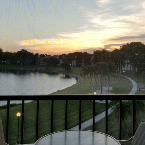 5130 Las Verdes Circle 307, Delray Beach, FL 33484