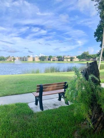 5130 Las Verdes Circle 307, Delray Beach, FL 33484