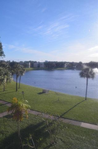 5130 Las Verdes Circle 307, Delray Beach, FL 33484