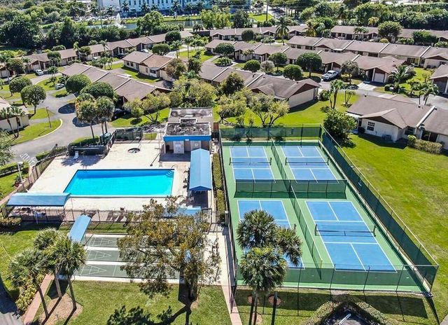 5130 Las Verdes Circle 307, Delray Beach, FL 33484