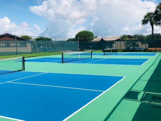 5130 Las Verdes Circle 307, Delray Beach, FL 33484
