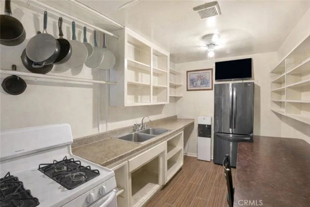 659 S 7th Street, Colton, CA 92324