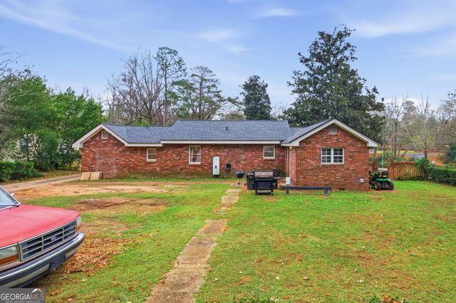 518 Ridgeland Drive, Sandersville, GA 31082