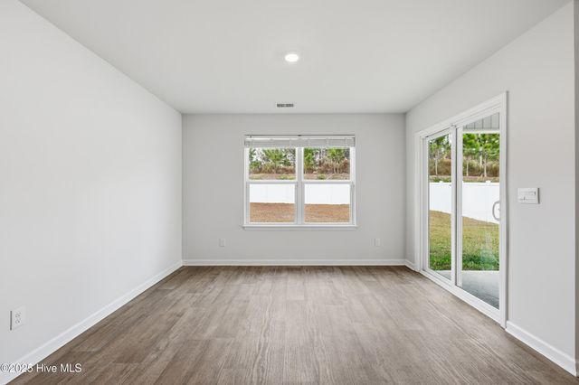 668 Buckeye Road NE, Leland, NC 28451