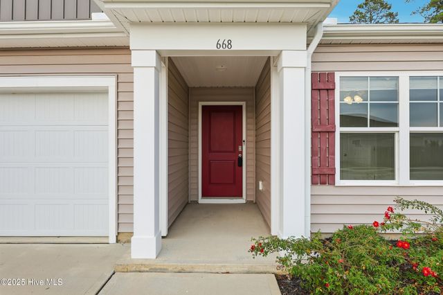 668 Buckeye Road NE, Leland, NC 28451