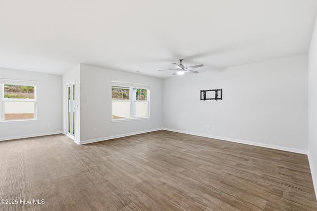 668 Buckeye Road NE, Leland, NC 28451