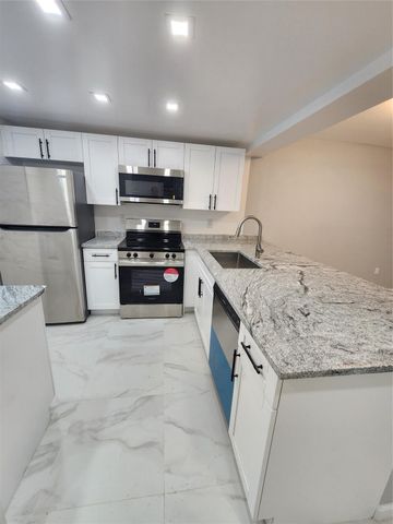 485 N Pine Island Rd 204, Fort Lauderdale, FL 33324