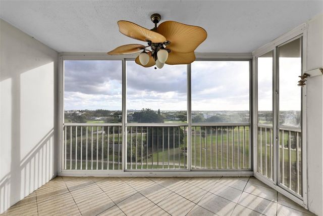 3050 N Palm Aire Drive 909, Pompano Beach, FL 33069