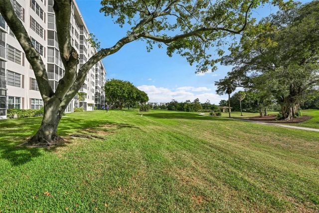 3050 N Palm Aire Drive 909, Pompano Beach, FL 33069