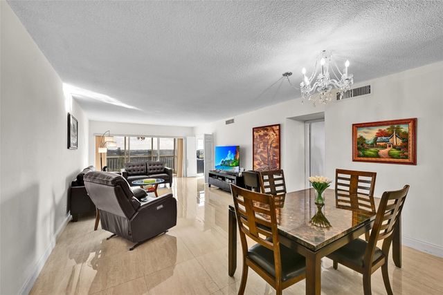 3050 N Palm Aire Drive 909, Pompano Beach, FL 33069