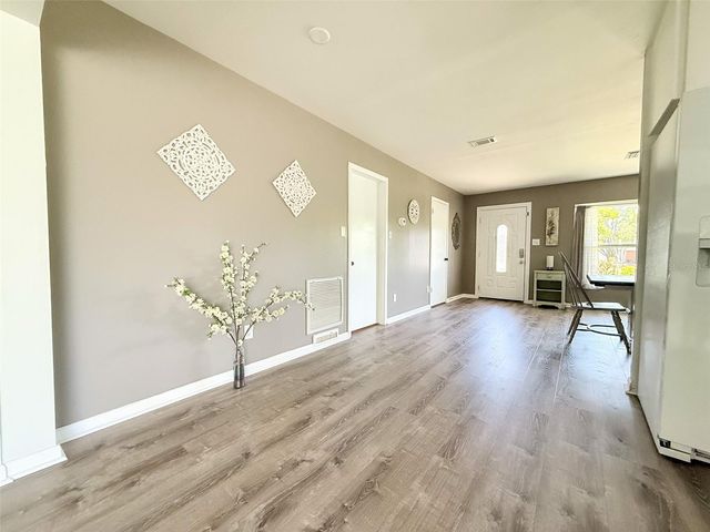 102 GLEN RIDGE AVENUE, Temple Terrace, FL 33617