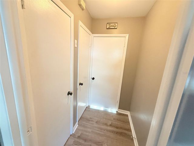 102 GLEN RIDGE AVENUE, Temple Terrace, FL 33617