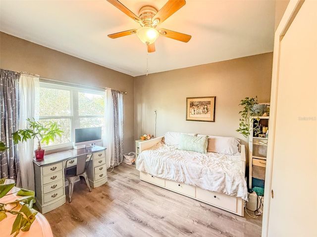 102 GLEN RIDGE AVENUE, Temple Terrace, FL 33617