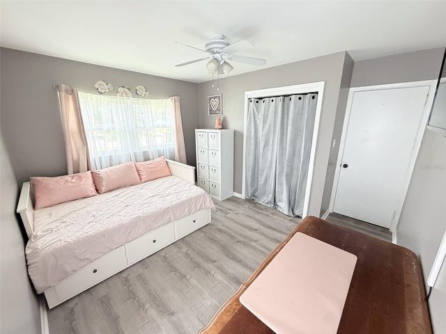 102 GLEN RIDGE AVENUE, Temple Terrace, FL 33617