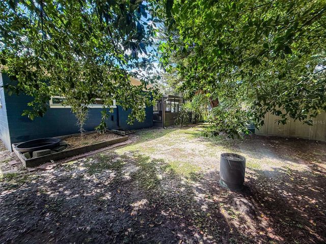 102 GLEN RIDGE AVENUE, Temple Terrace, FL 33617