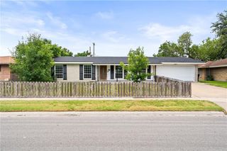 4249 Dody St, Corpus Christi, TX 78411