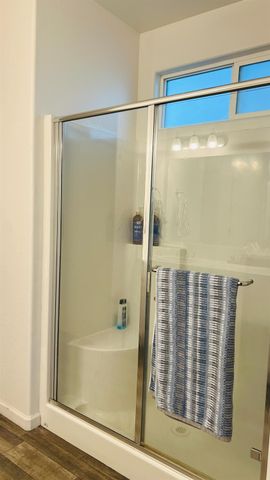 14338 W El Mar Avenue, Kerman, CA 93630