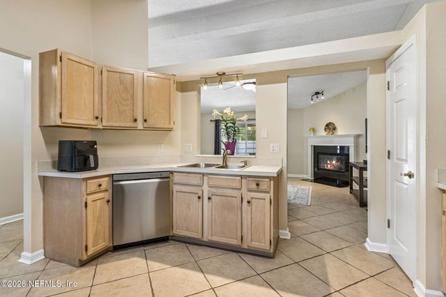 4584 ARROW WIND Lane, Jacksonville, FL 32258