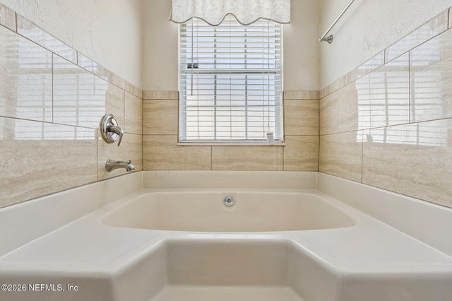 4584 ARROW WIND Lane, Jacksonville, FL 32258