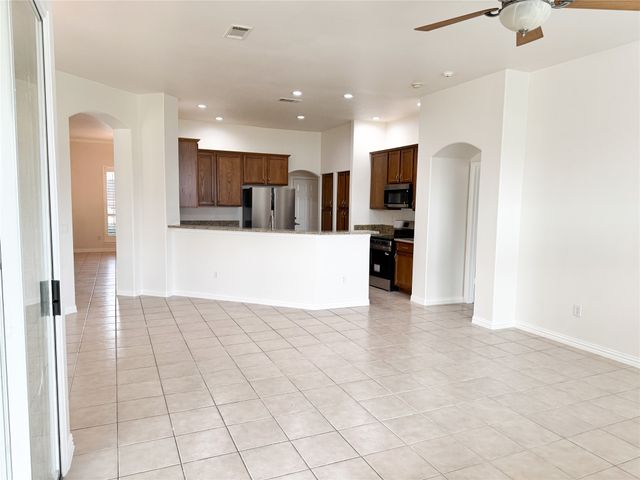 9716 Amber Court, Denton, TX 76207