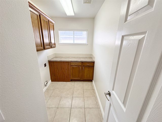 9716 Amber Court, Denton, TX 76207