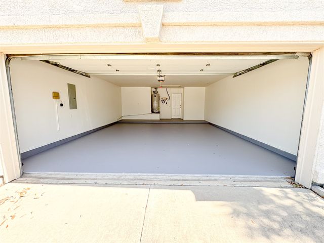 9716 Amber Court, Denton, TX 76207