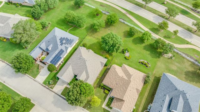 9716 Amber Court, Denton, TX 76207