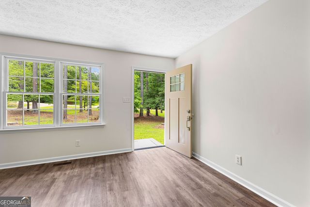 223 Pinehaven Drive, Lagrange, GA 30240