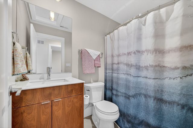 8536 Long Meadow Lane, Johnston, IA 50131