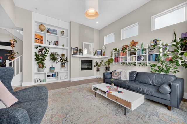 8536 Long Meadow Lane, Johnston, IA 50131