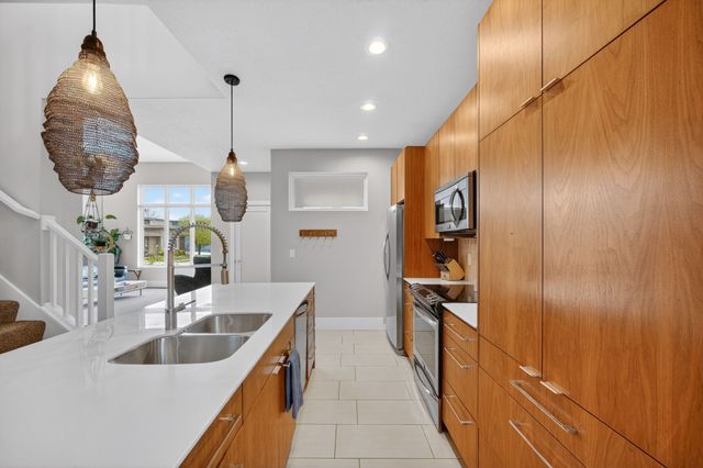 8536 Long Meadow Lane, Johnston, IA 50131