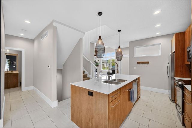 8536 Long Meadow Lane, Johnston, IA 50131