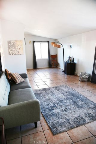 44129 Carolside, Lancaster, CA 93535