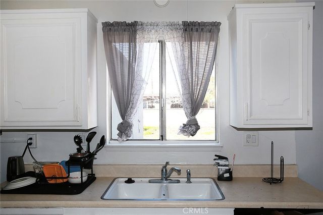 44129 Carolside, Lancaster, CA 93535