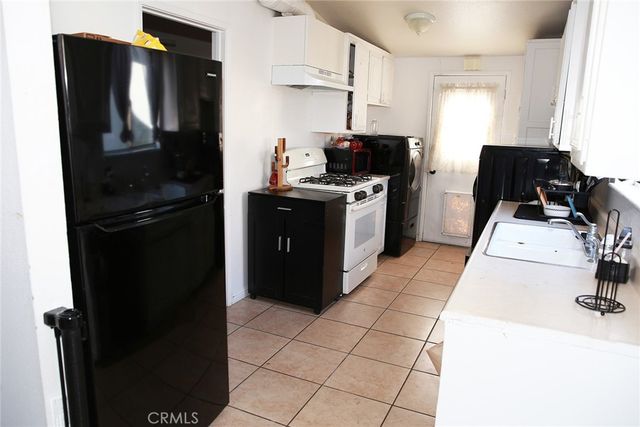 44129 Carolside, Lancaster, CA 93535