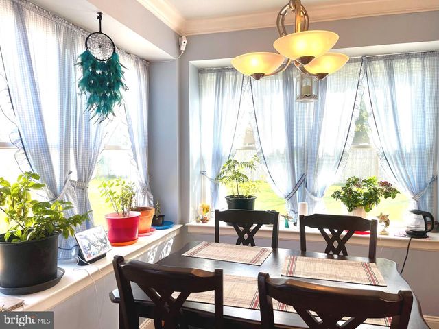 4 MILLBANK CT, Voorhees, NJ 08043