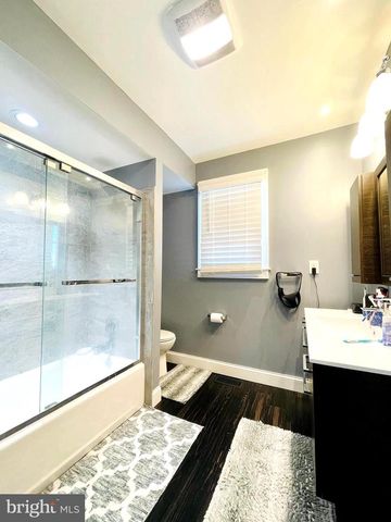 4 MILLBANK CT, Voorhees, NJ 08043