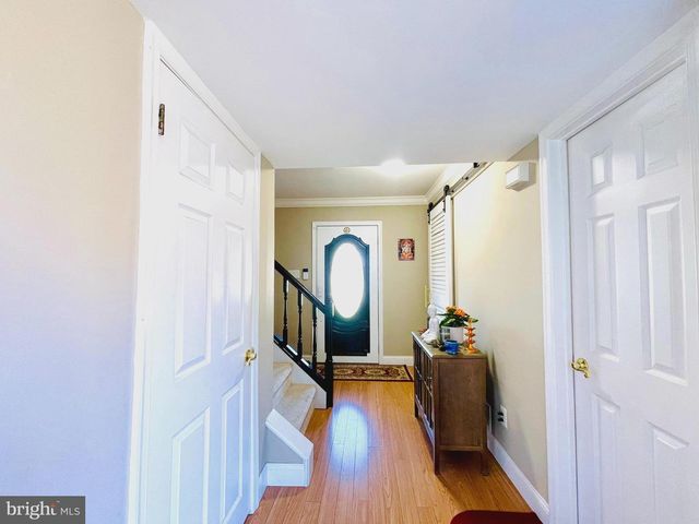 4 MILLBANK CT, Voorhees, NJ 08043