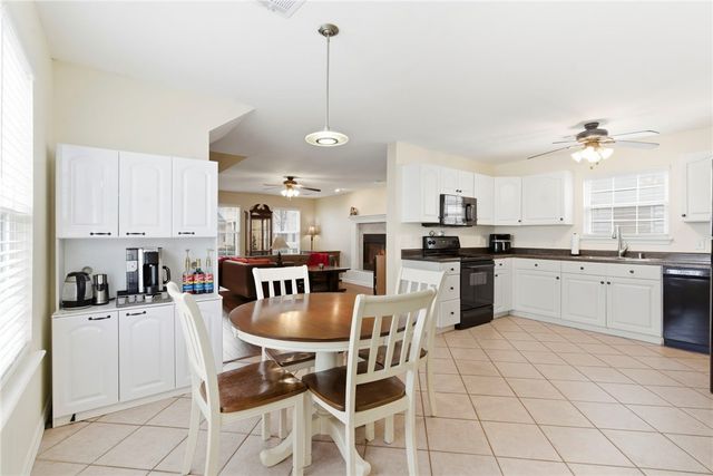 2741 N Westminster Drive, Fayetteville, AR 72704