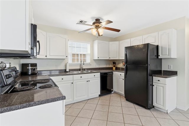 2741 N Westminster Drive, Fayetteville, AR 72704