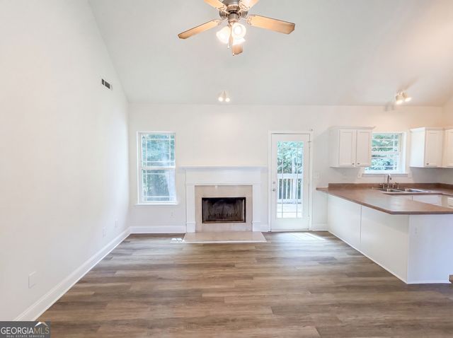 104 Peppertree, Griffin, GA 30224