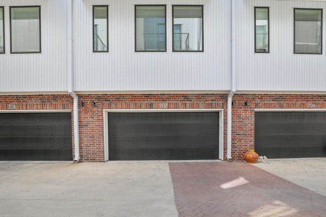 410 W 9th Street 101, Dallas, TX 75208